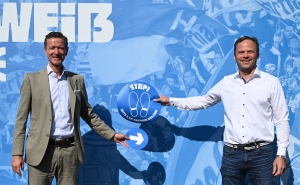 Abstand halten auch im Fußball | Andreas Nies bei Hertha