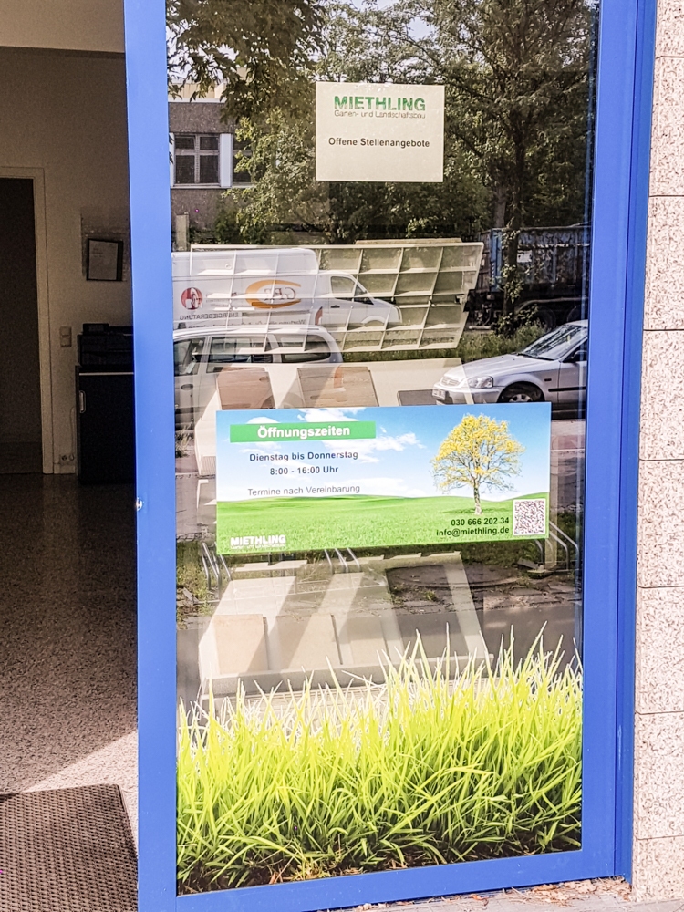 Fensteraufkleber & Fensterbeschriftung